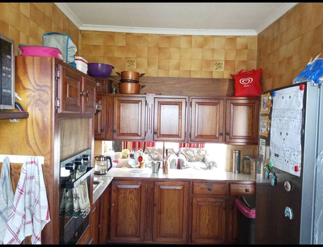 2 BEDROOM TOWNHOUSE FOR SALE IN ALBEMARLE